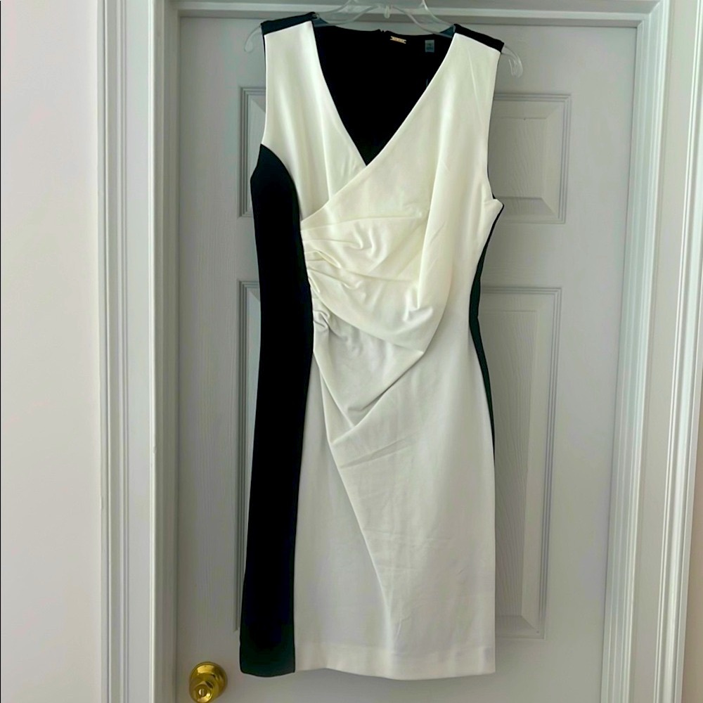 NWT - T Tahari- Elegant Black and White Dress